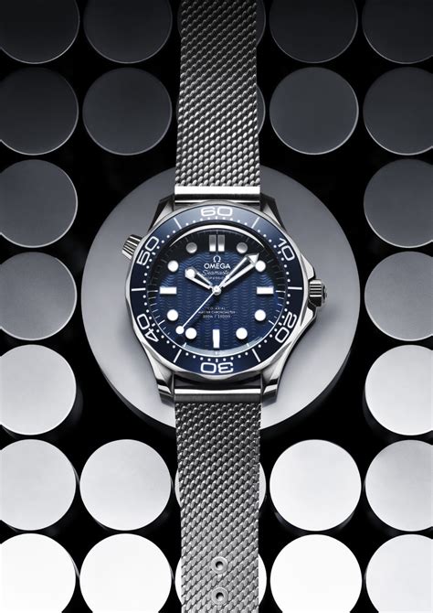 omega seamaster bond 60th anniversary.